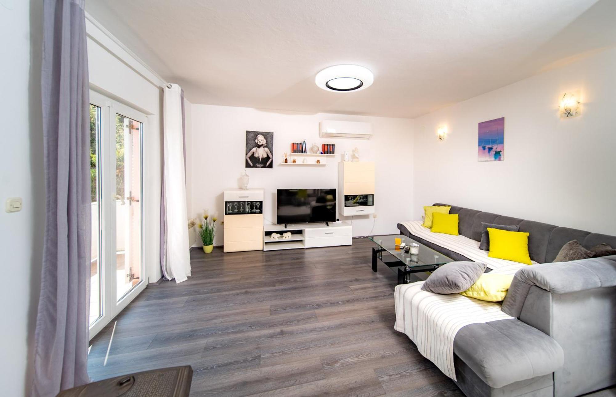 ראב Apartments Lores מראה חיצוני תמונה