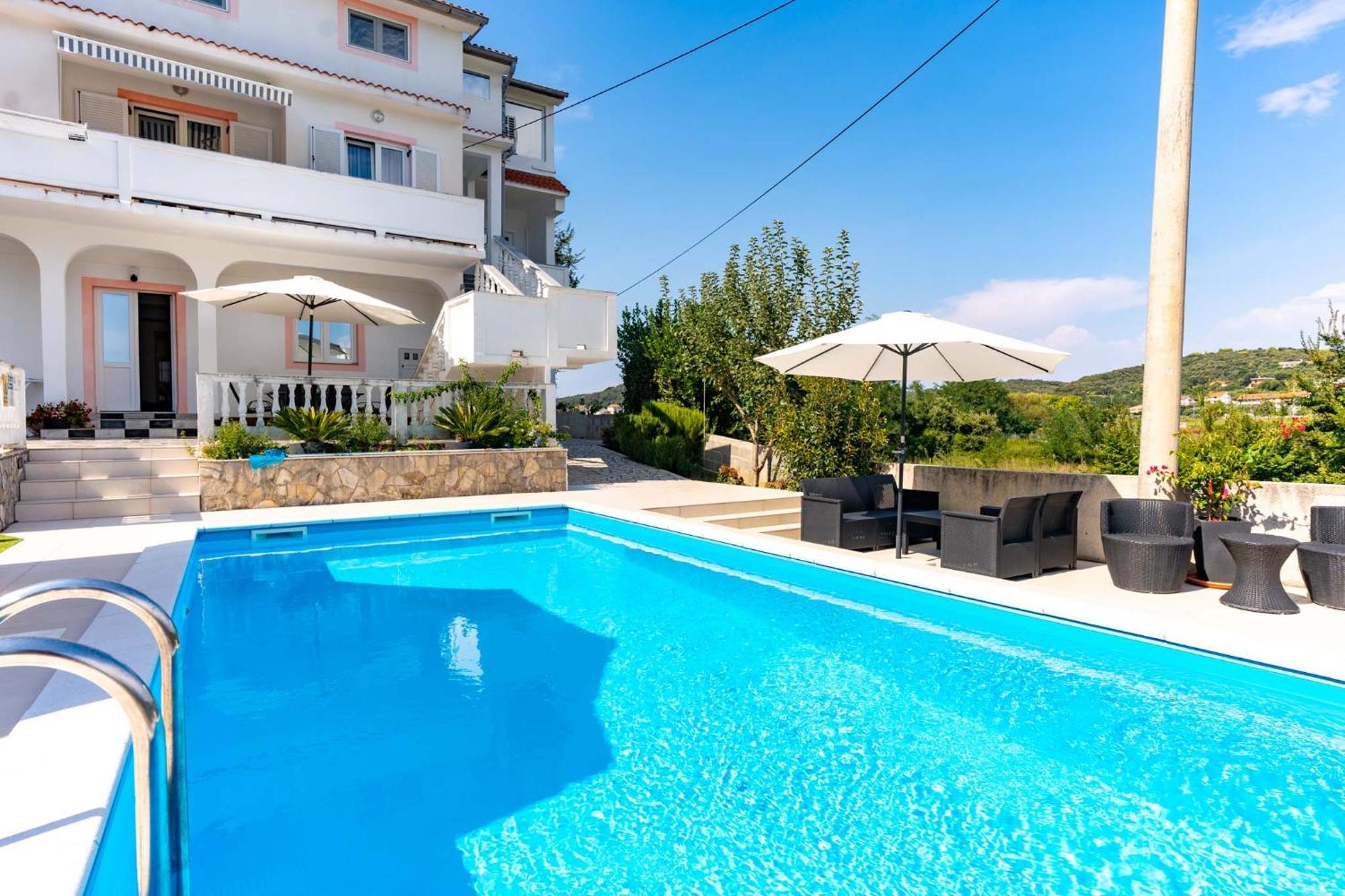 ראב Apartments Lores מראה חיצוני תמונה